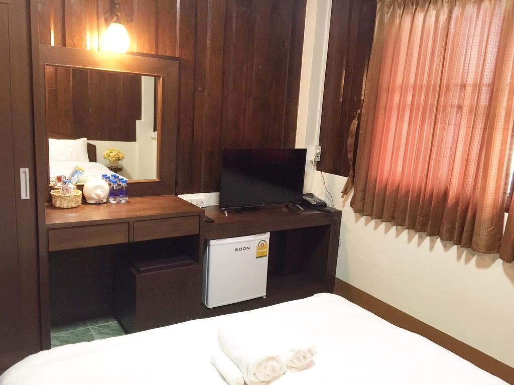 Phrasing Guesthouse Chiang Mai Extérieur photo